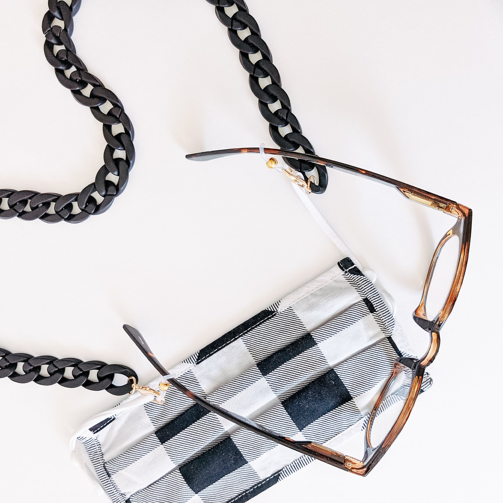 Eyewear Chain Gabriel + Simone